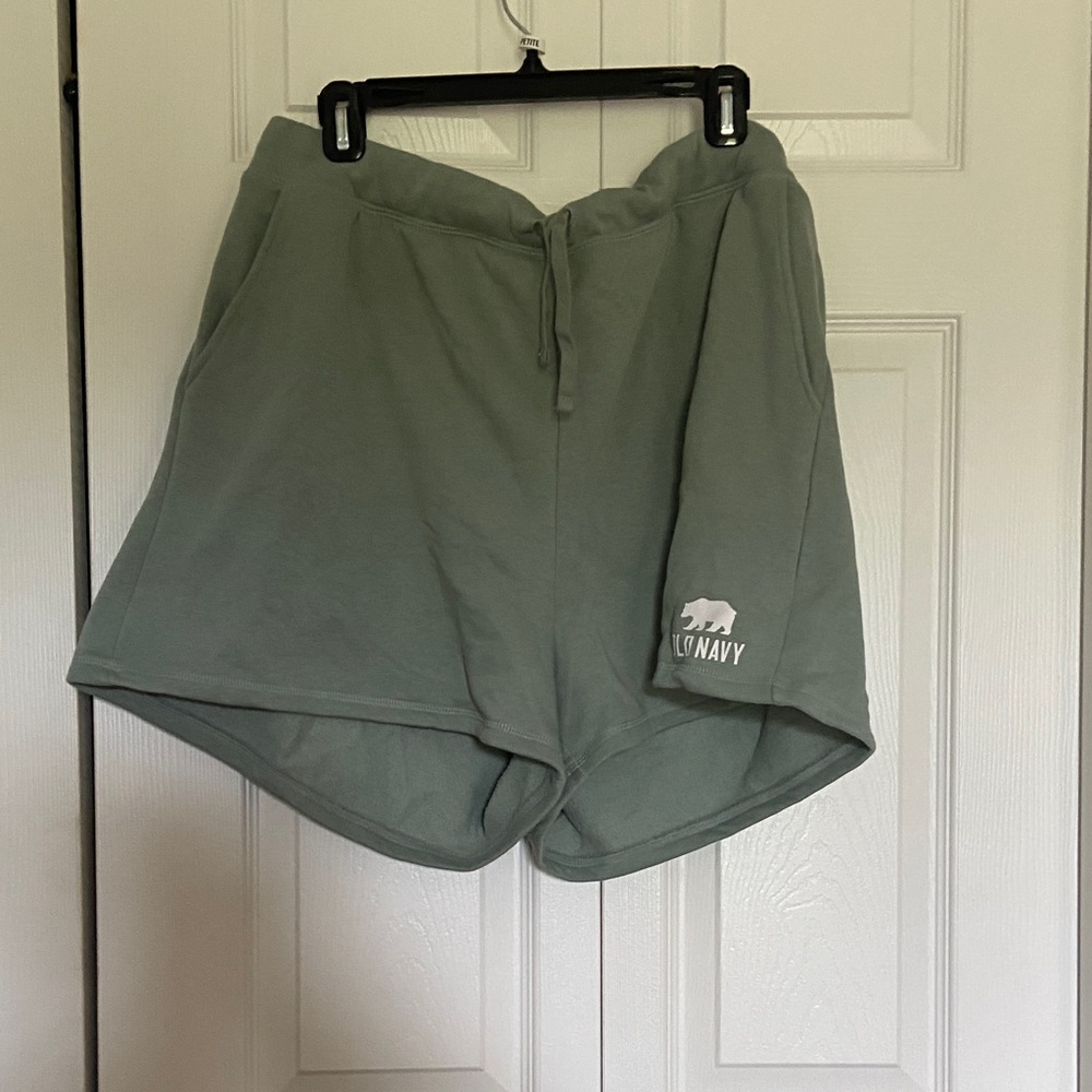 Old Navy Women's Athletic Shorts in Sage